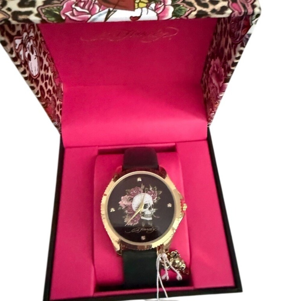 Ed Hardy Skull & Roses Love Kills Slowly Quartz Wristwatch w/ Box